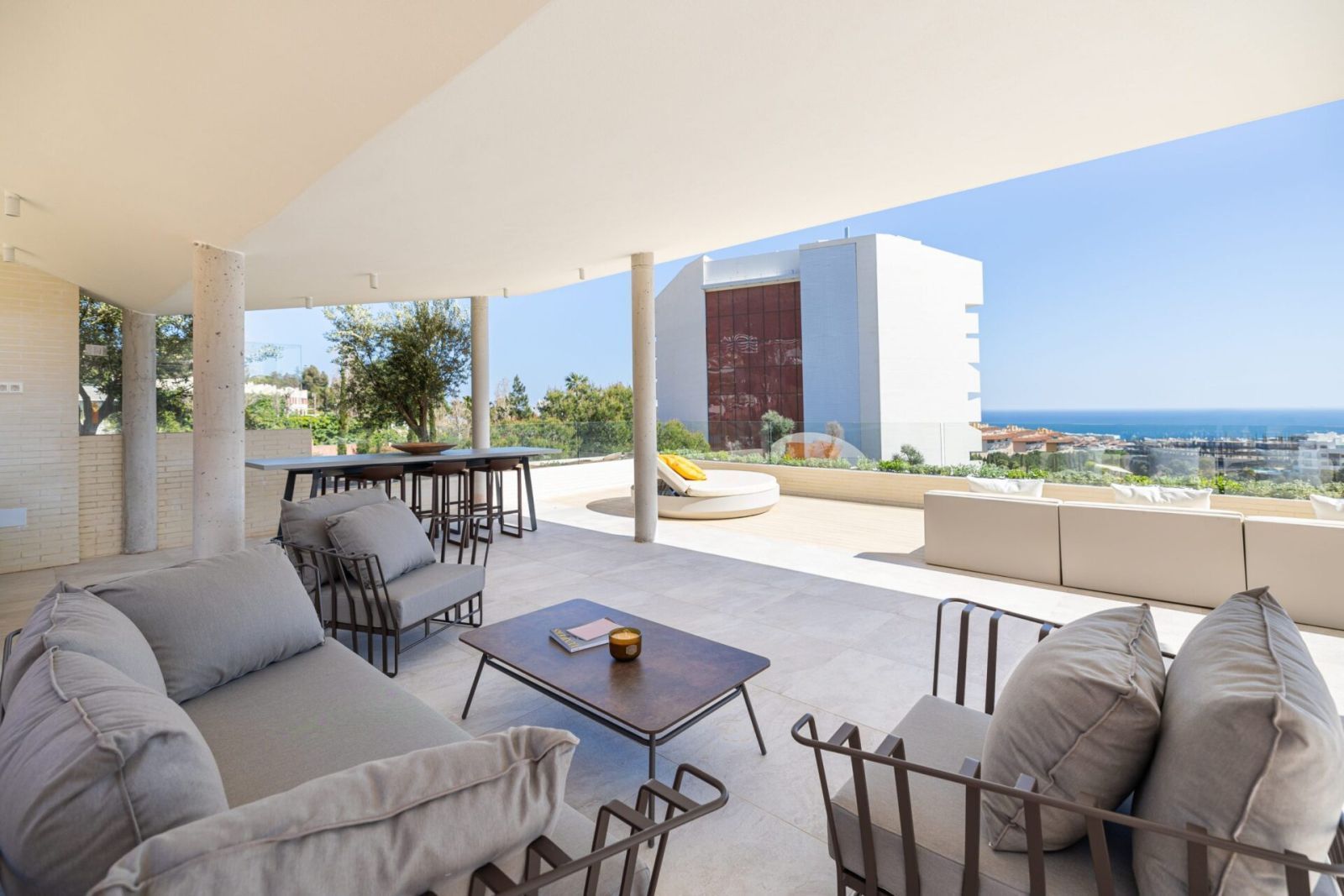02 outdoor living area sea view modern furniture